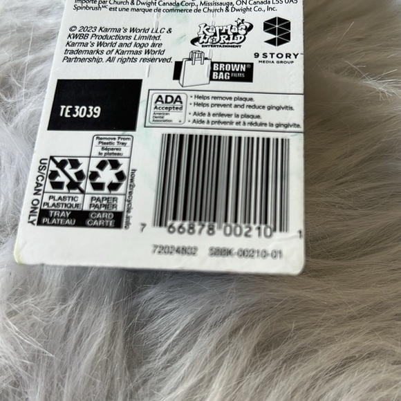 Karma’s World kids toothbrush spinbrush battery powered - Picture 4 of 6